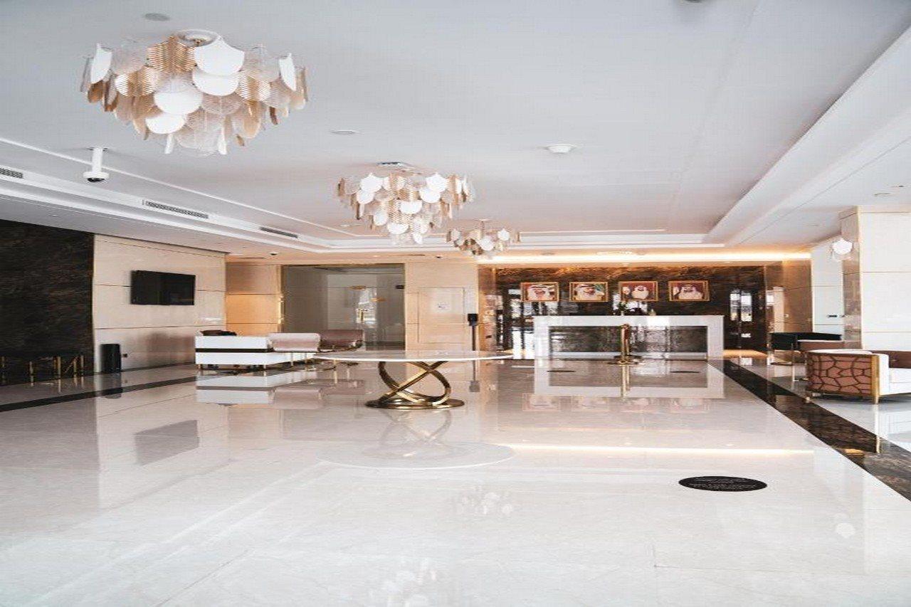 He Hotel Apartments Dubai Bagian luar foto Lobby